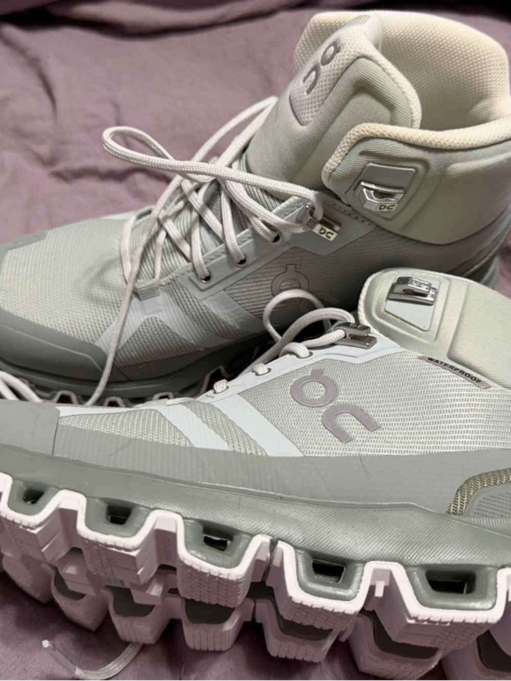 On Running Women’s Cloud Hi Waterproof Sneakers — Light Sage/White